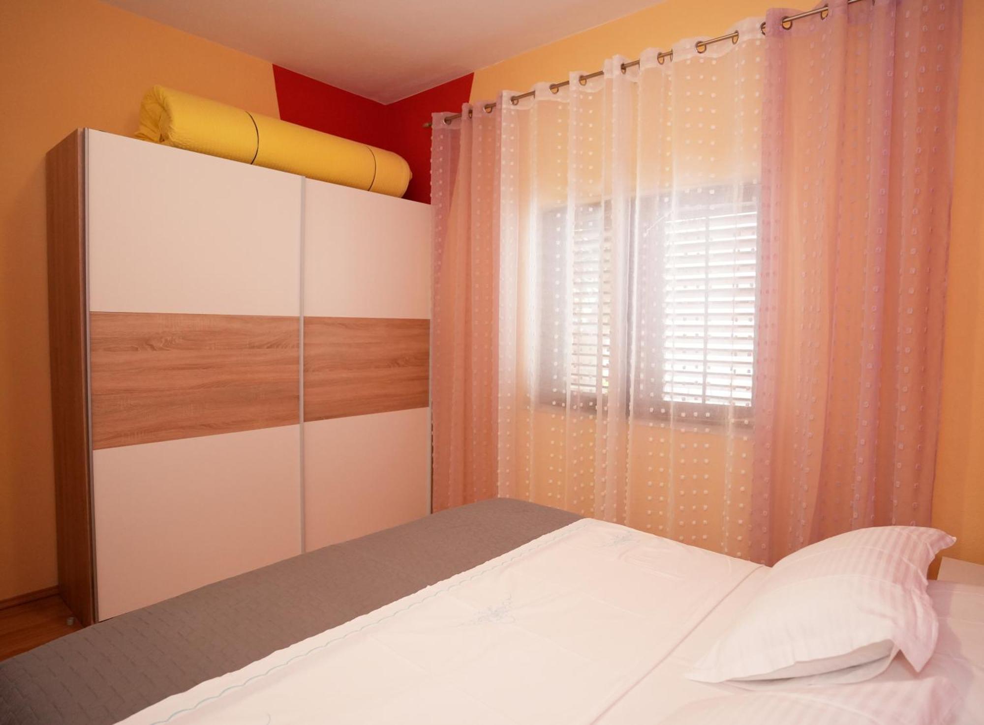 Apartment Beky Подстрана Экстерьер фото
